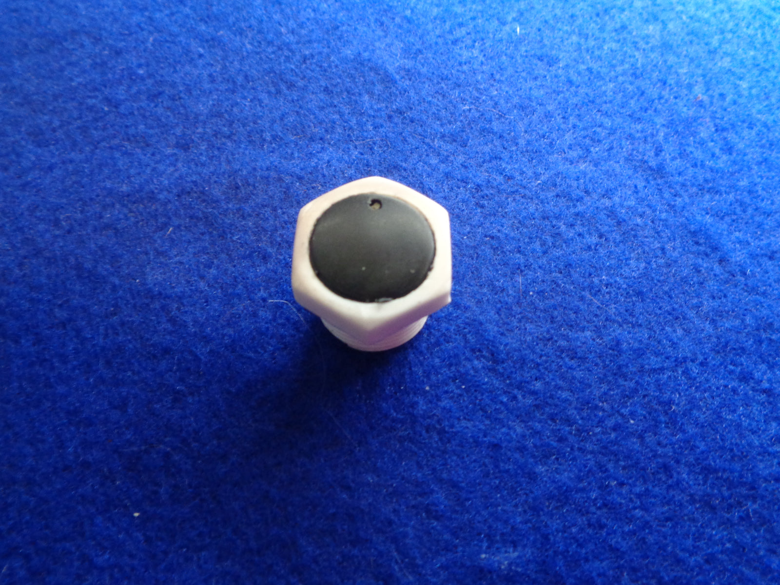 Datsun Roadster & 510 69 1/2 & 70  Recirculating ball steering box cap