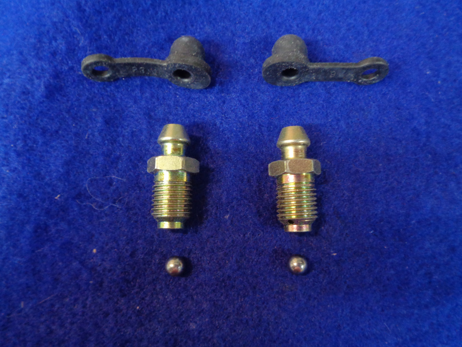 Datsun Roadster 65, 66, 67, 671/2, 68, 69 & 70 front caliper bleed screws, balls & boots