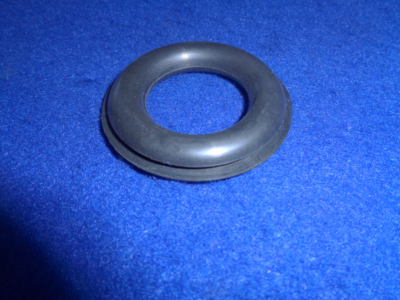 Datsun Roadster Trunk jack grommet