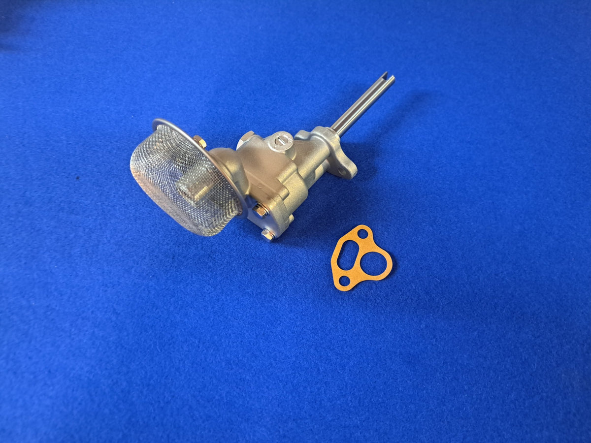 Datsun Roadster 671/2, 68, 69 &amp; 70 2000 U20 Oil Pump - JAPAN