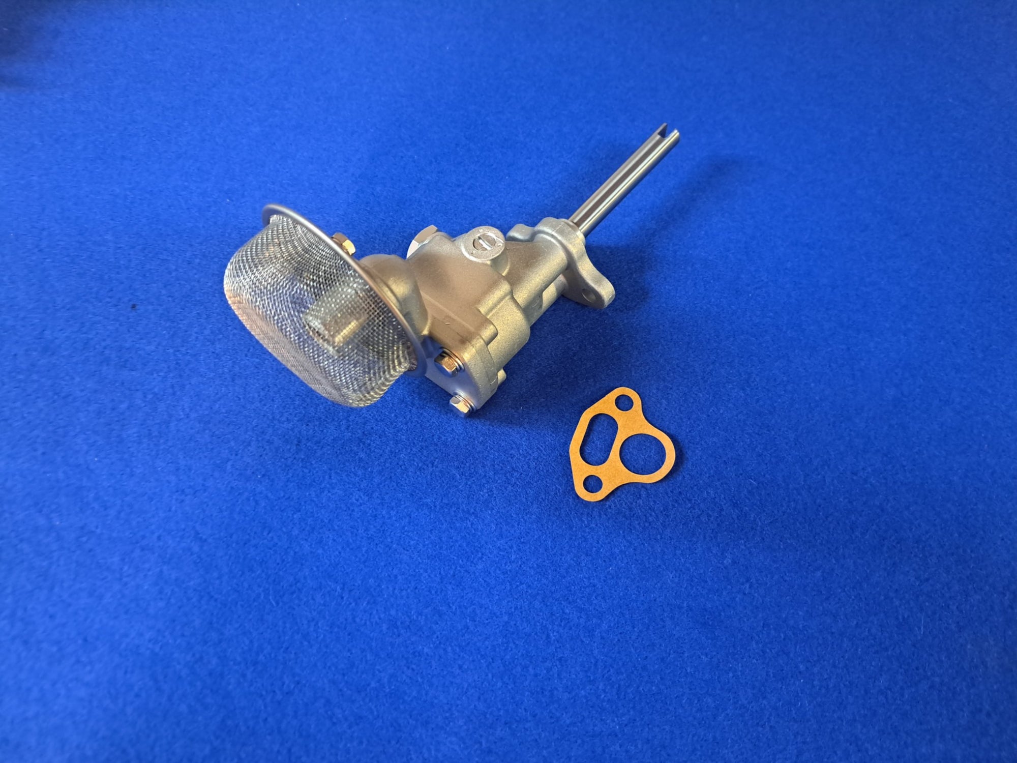Datsun Roadster 671/2, 68, 69 & 70 2000 U20 Oil Pump - JAPAN