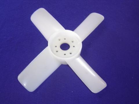 Datsun Roadster 67 1/2, 68, 69 & 70 Nissan 4 Blade Fan