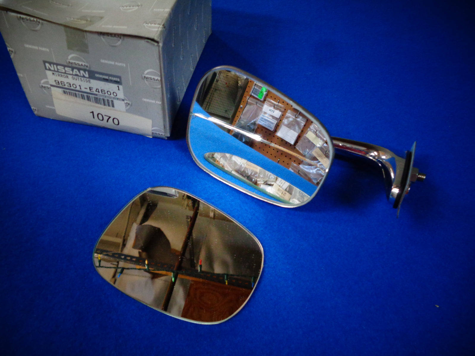 Datsun Roadster 68, 69 & 70 & Z Car LH Door Mirror w/Crack & Replacement Glass