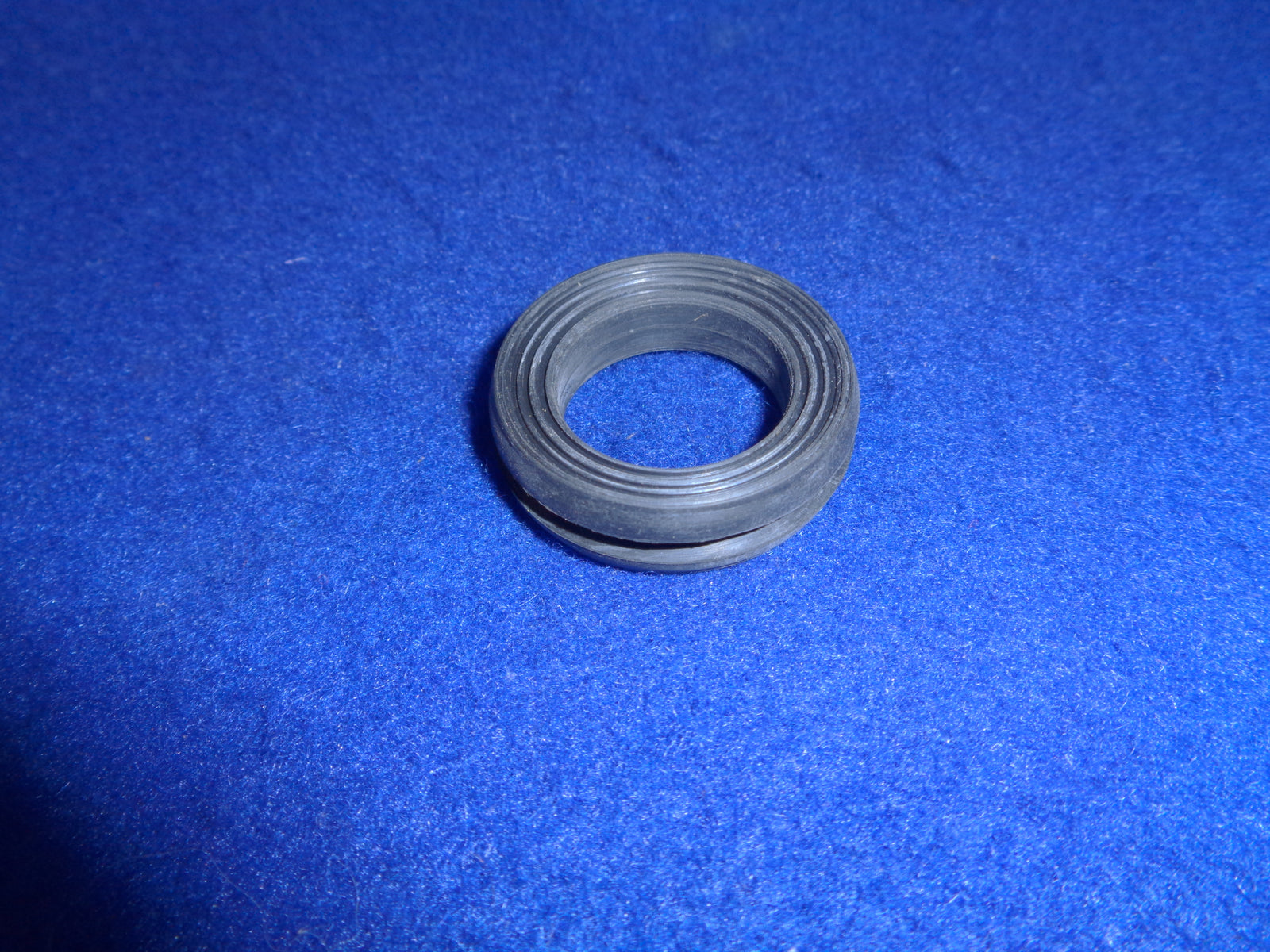 Datsun Roadster & Fairlady 63, 64, 65, 66, 67, 671/2, 68, 69, 70  Lower Idler Box Seal
