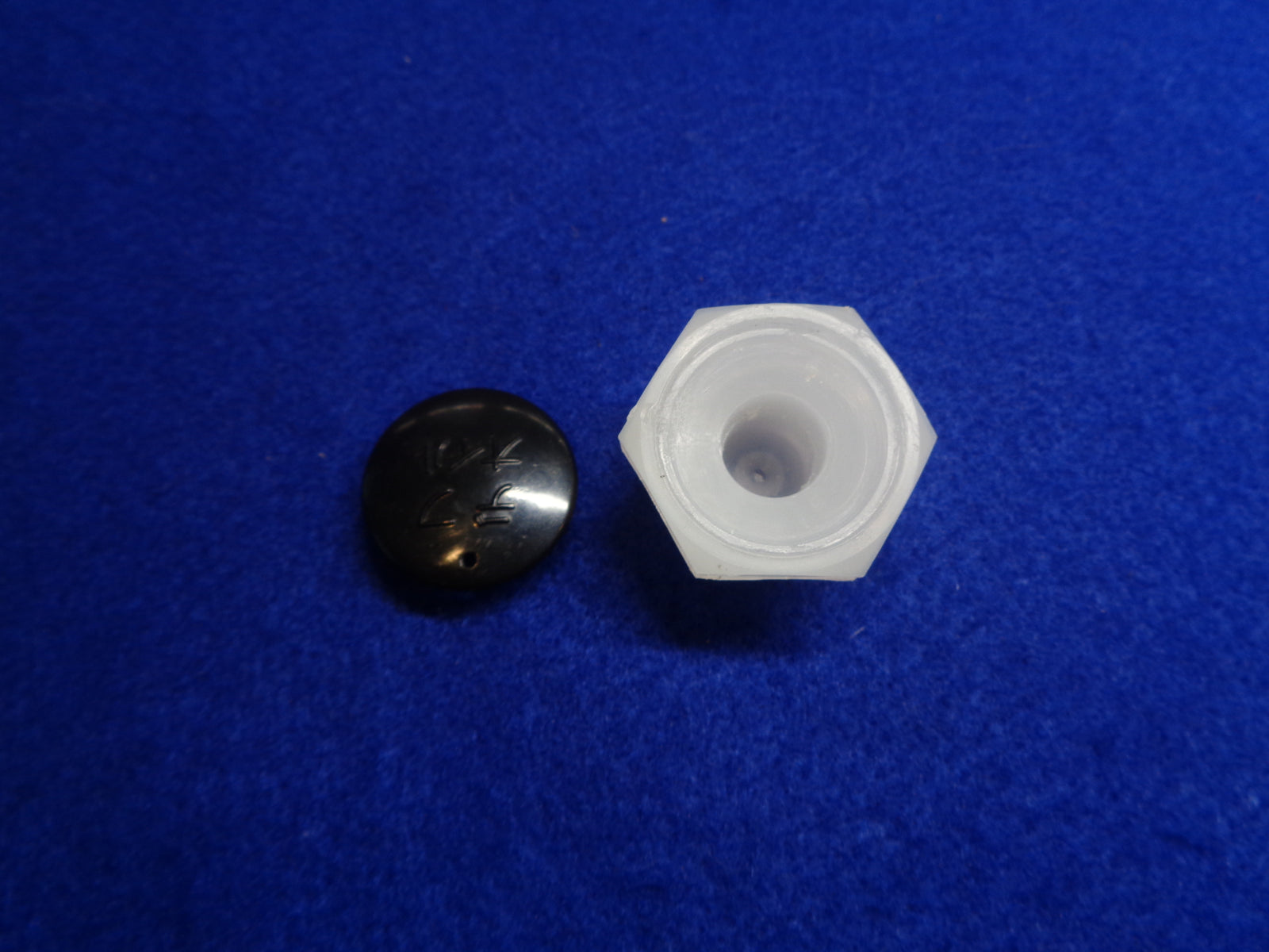 Datsun Roadster & Fairlady 63, 64, 65, 66, 67, 67 1/2, 68 & 69 Early - Steering Box Filler Cap