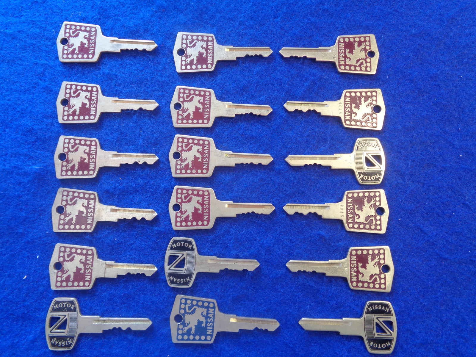 Datsun Roadster original Nissan keys