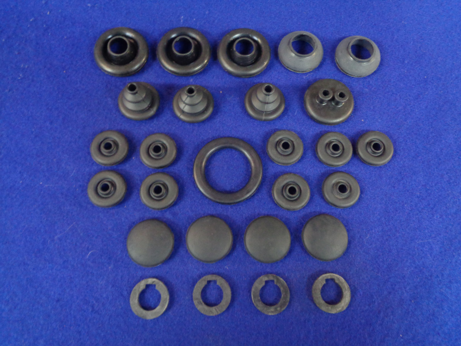 Datsun Roadster 65 - 67 1/2 Firewall grommet kit