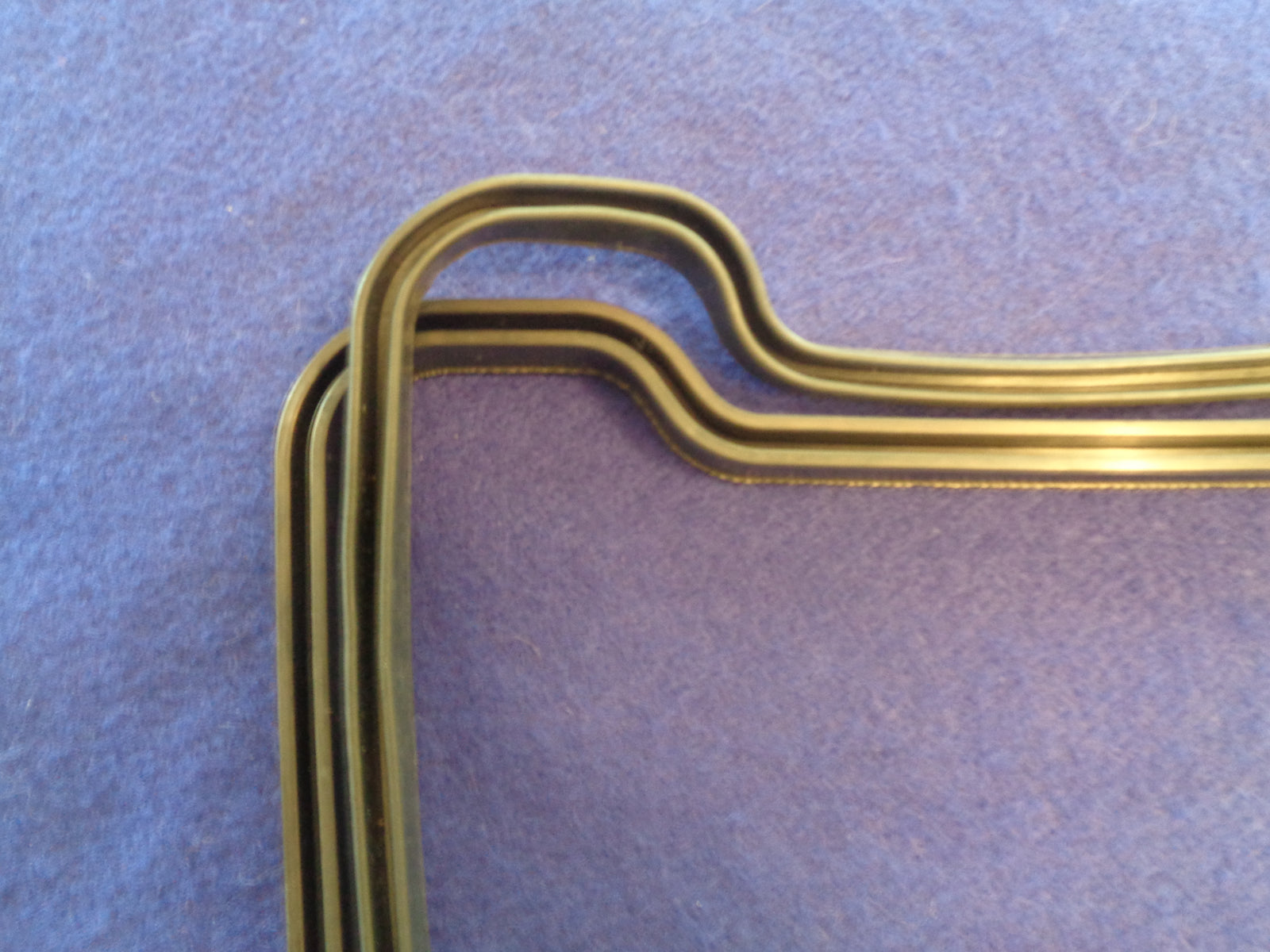 Factory Nissan 2000 Valve cover