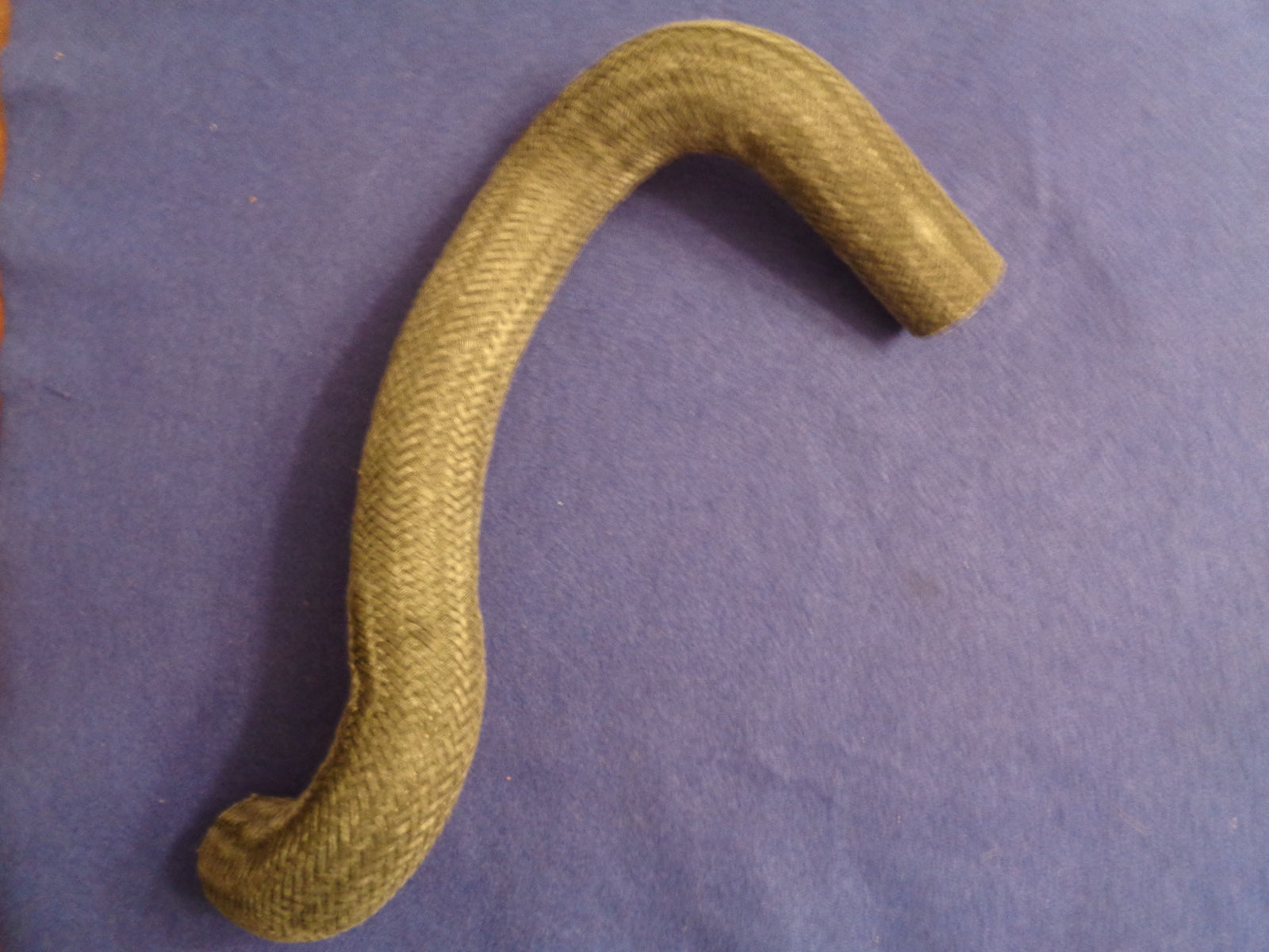 Datsun Roadster 68, 69 2000 External Woven lower Radiator Hose