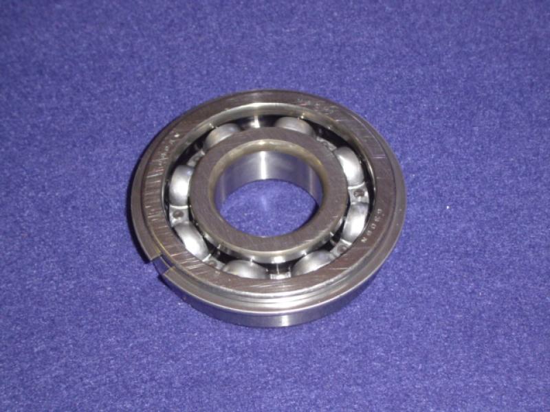 Datsun Roadster 5 Z CAR A BOX 70 & 71 4 Speed Main-shaft Large bearing