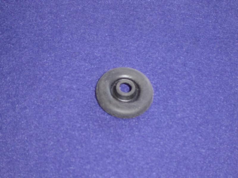 Datsun Roadster 65 - 70 Body & firewall grommet