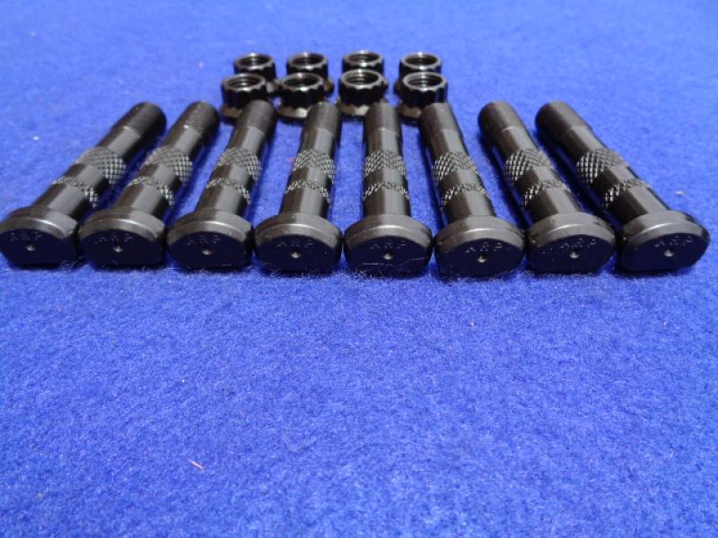 Datsun Roadster 671/2, 68, 69 & 70  2000 Rod Bolt Set