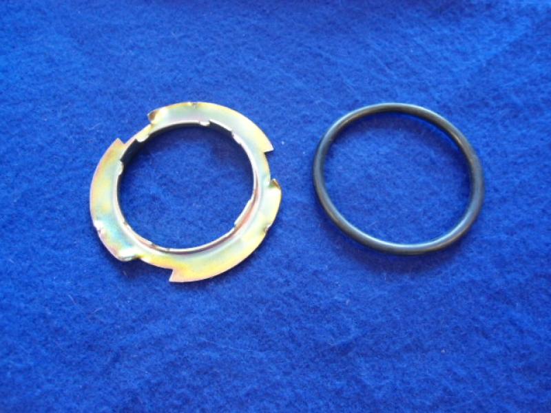 Datsun Roadster 67 1/2 - 70 Fuel tank o-ring & lock plate