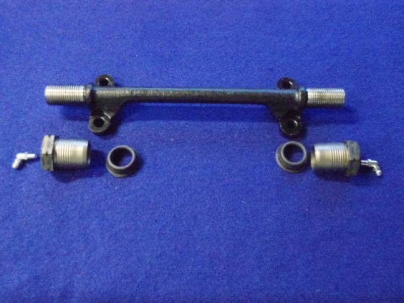 Datsun Roadster & Fairlady 63, 64, 65, 66, 67, 67 1/2, 68, 69 & 70  Lower spindle kit - 1 side ASSEMBLY