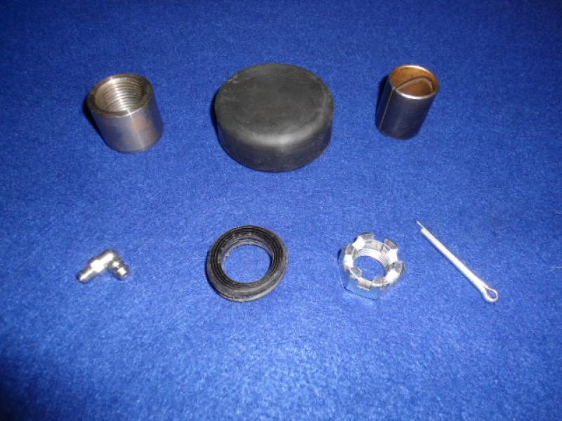 Datsun Roadster & Fairlady 63, 64, 65, 66, 67, 67 1/2, 68 & 69 Early Idler Arm Bushing & Seal Kit