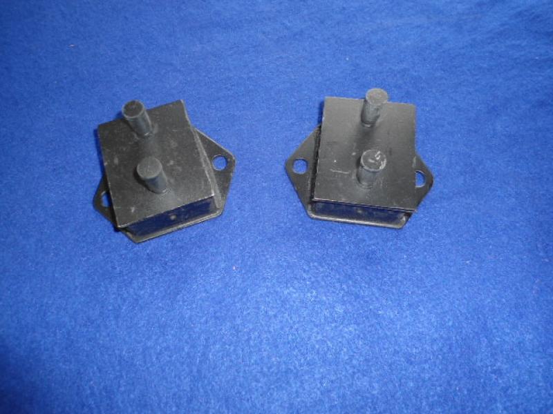 Datsun Roadster & Fairlady Engine mounts PAIR w/fasteners