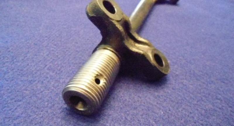 Datsun Roadster & Fairlady 63, 64, 65, 66, 67, 67 1/2, 68, 69 & 70 Lower spindle link 