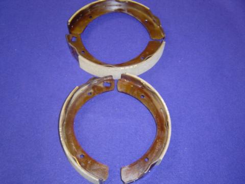 Datsun Roadster Fairlady SPL310 410 and 411 rear brake shoe set