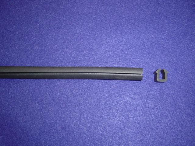 Datsun Roadster & Fairlady SPL310 63 - 67 1/2 low windshield weatherstrip