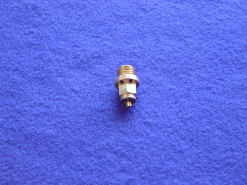 Datsun Roadster Fairlady Some Late 2000 Needle & Seat