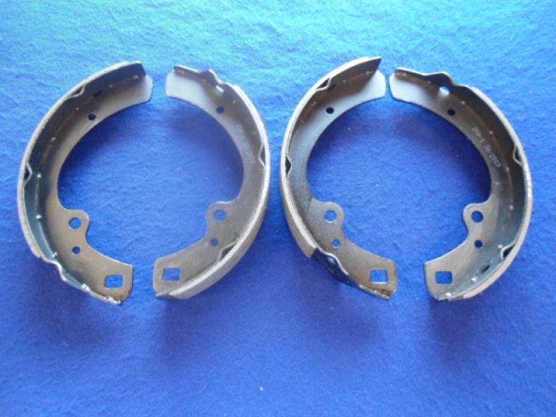 Datsun Roadster NEW rear shoe set of 4