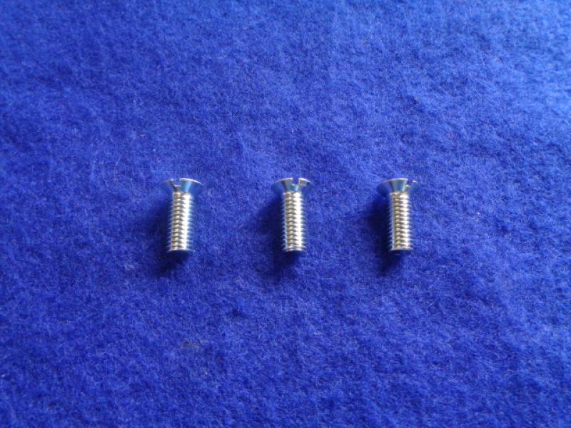 Datsun Roadster U20 water pump screw