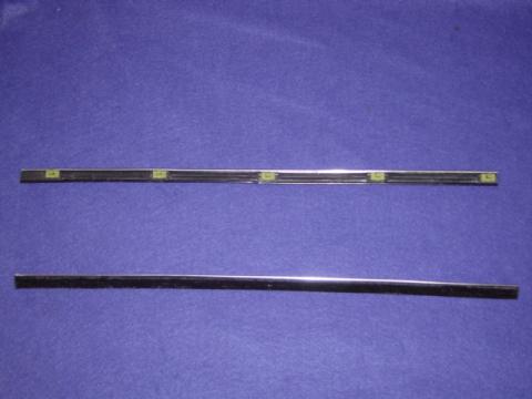 Datsun Roadster and Fairlady 63-67 1500 Horizontal inner door felt weatherstrip pair