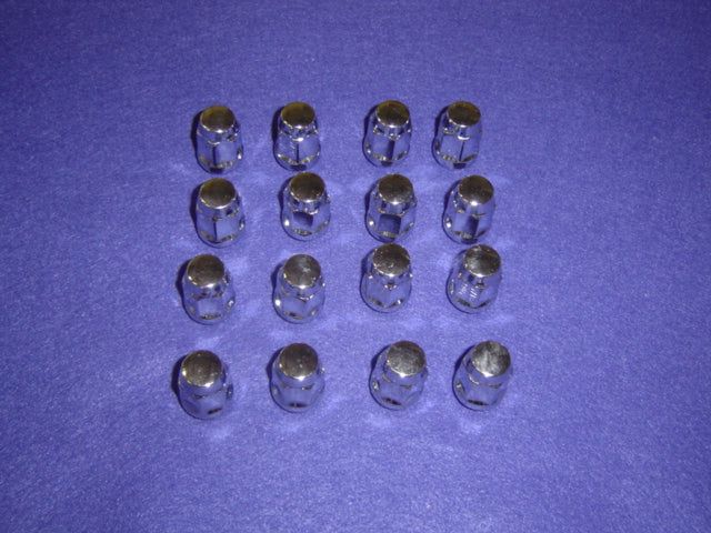 Datsun Roadster custom wheel lug nut kit