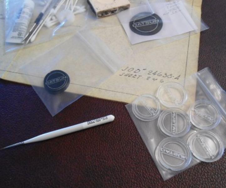Roadster 67 1/2 Horn Button Refinishing Pad & Datsun Center Piece