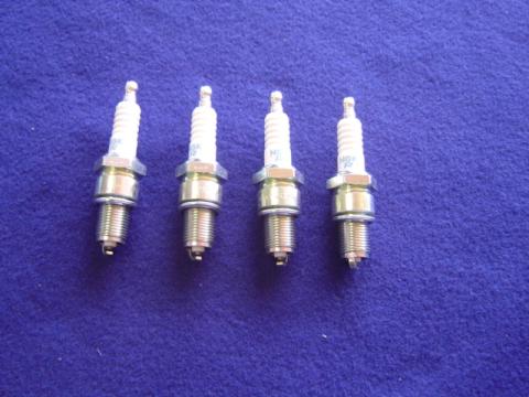 Spark plug set of 4 Hot